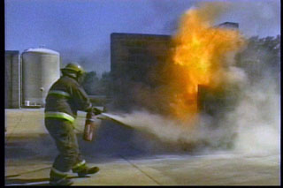 FIRE EXTINGUISHER 2000 (Short Version) - 12 Min. - Click Image to Close