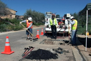 FIELD OPERATIONS SAFETY FOR PUBLIC WORKS AND CONSTRUCTION - 24 M - Click Image to Close