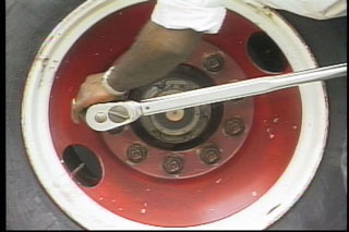 TORQUING LUGNUTS - 6 Min. - Click Image to Close